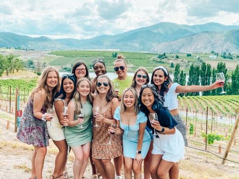 girls weekend in Chelan at a winery