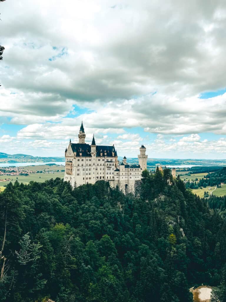 215 Germany Captions for All Your Travel Photos on IG